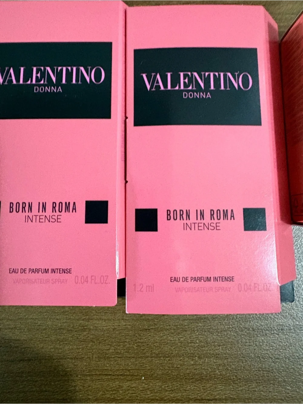 Valentino Bundle Makeup Pouch Mini Liquirosso Matte Lip Blush Blur Born in Roma